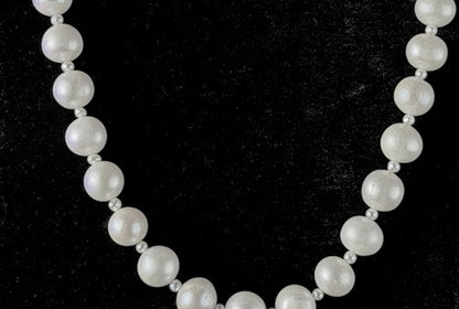 White Sea Pearl Necklace — 18 inches, lower curve detail